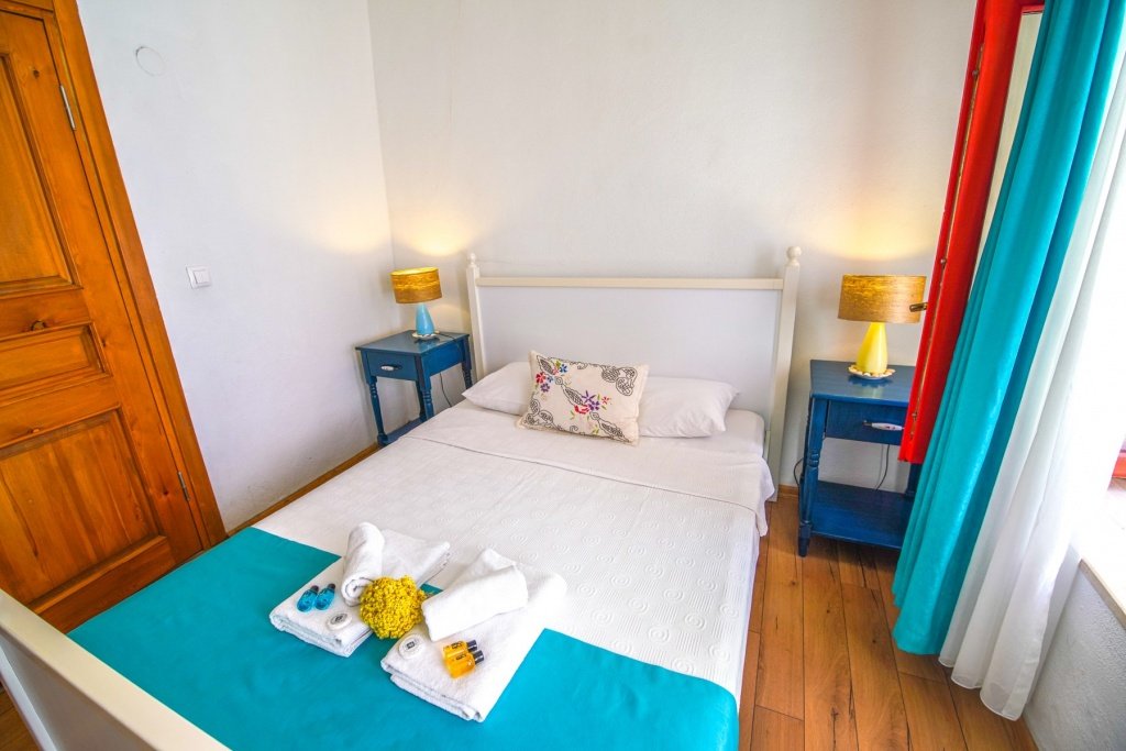 Comfort Avlu Manzaralı Oda 3 görseli