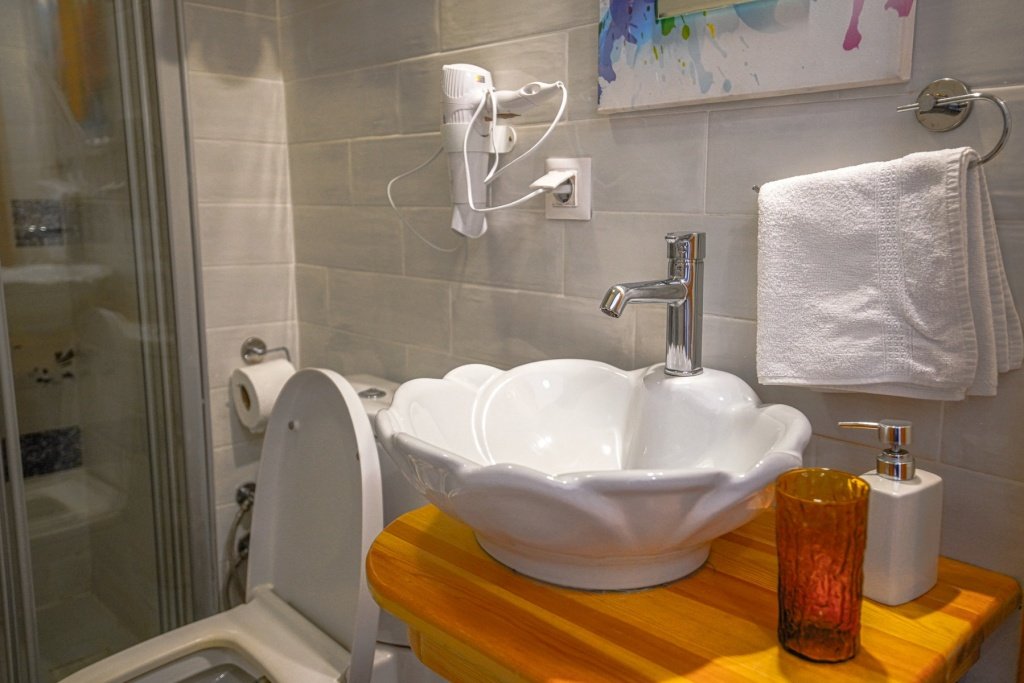 Comfort Suit Şehir Manzaralı Oda 4 görseli